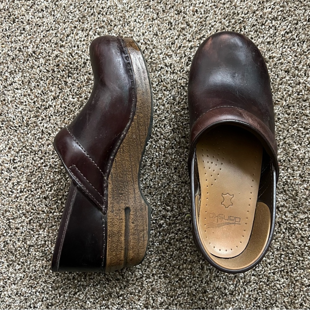 Dansko Clogs Professional 38